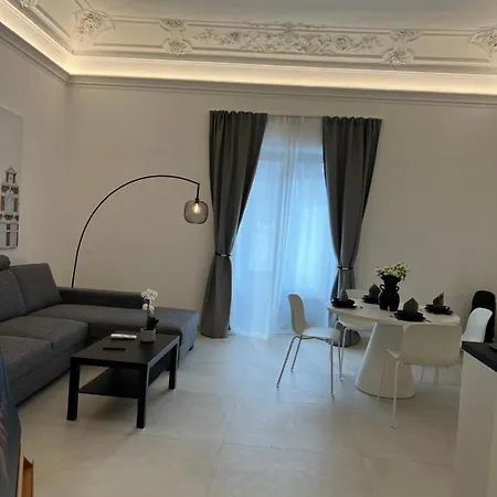 La Maison Del Bell'antonio - Downtown Apartment